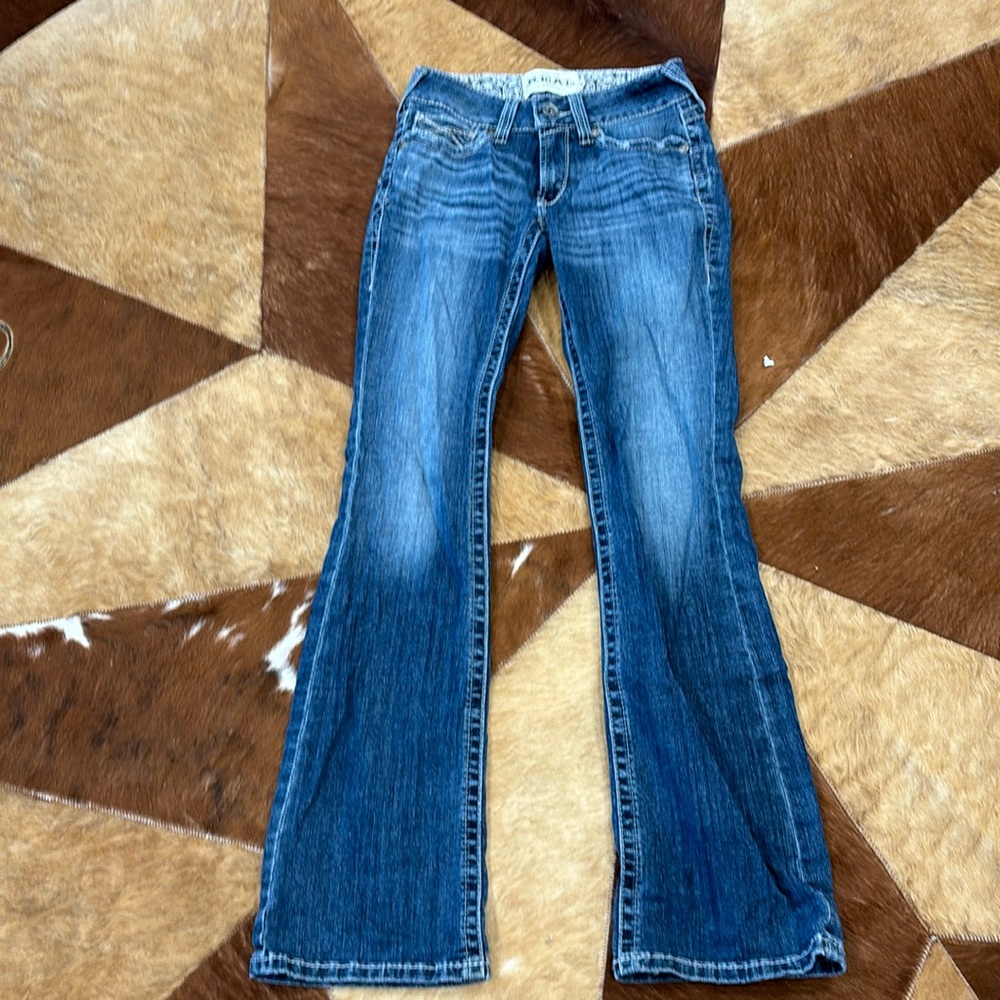 Girls ariat jeans26x32